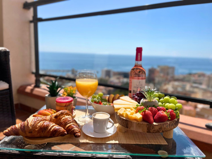 Food & Drinks 3, Fantastico Duplex con vistas y terraza, Almería