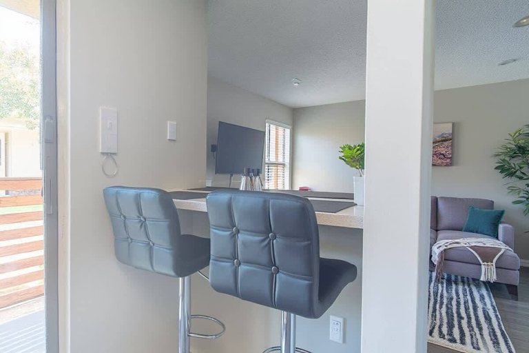 Living area 4, Boulevard Stays - North Dallas, Collin