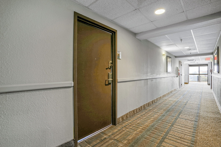 Interior 4, Orlando Escape - Carrier Dr, Orange