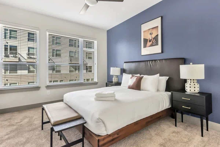 Room 4, Boulevard Stays - Richardson, Collin
