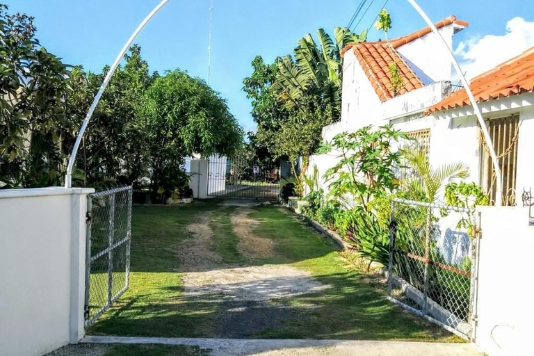 Property grounds 2, Casa del conde 2, Salvaleon de Higuey