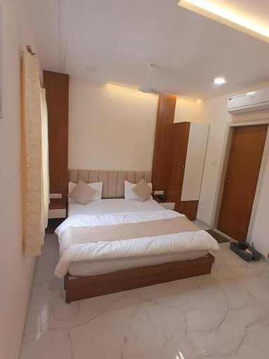 Room 4, Vaikuntha Stays Hotel, Indore