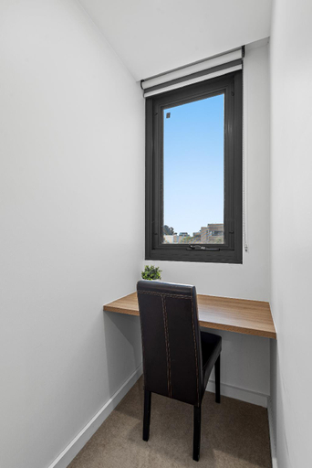Bedroom 3, Spacious 2-Bed Apartment in Hughesdale, Melbourne