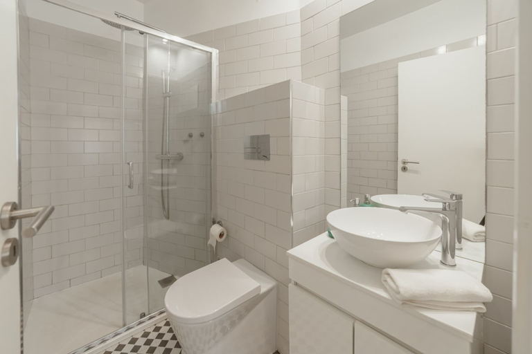 Room 5, Downtown Cosy Apartment by Vacationy, Porto