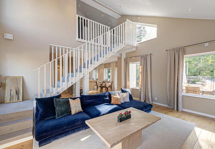 Shared lounge/TV area 2, Modern villa with Jacuzzi, Huddinge