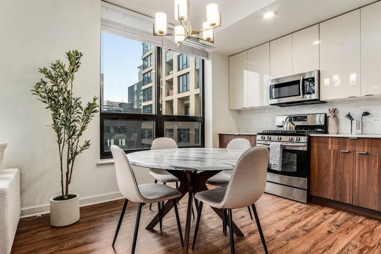In-room dining 3, Boulevard Stays - River North, Cook