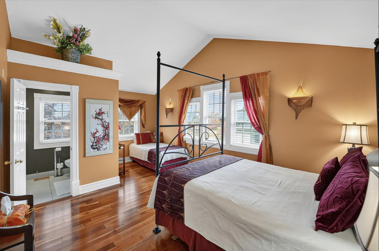 Bedroom, Globetrotters B&B, Niagara