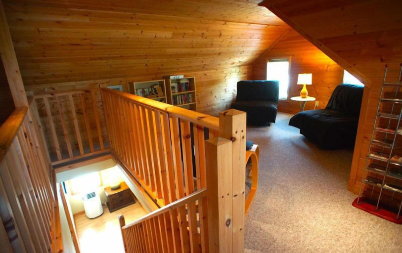 Bedroom 2, Myers Cave Resort, Frontenac