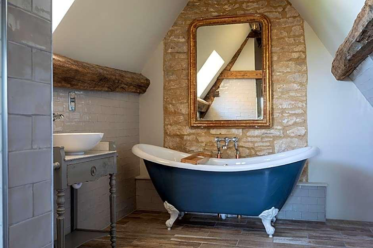 Bathroom 4, The Frogmill, Gloucestershire