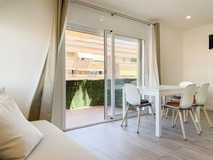 Room 5, Unik Vacation Palm Beach, Tarragona