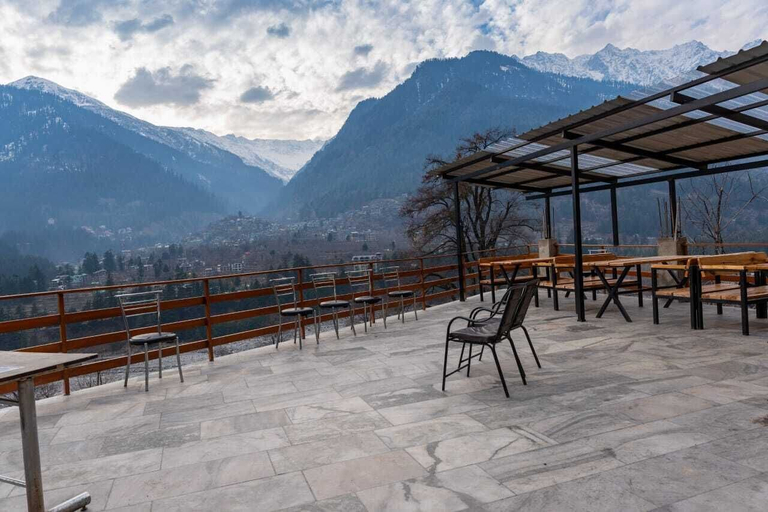 Outdoor dining 5, The himalayan Drift Cottage, Kullu