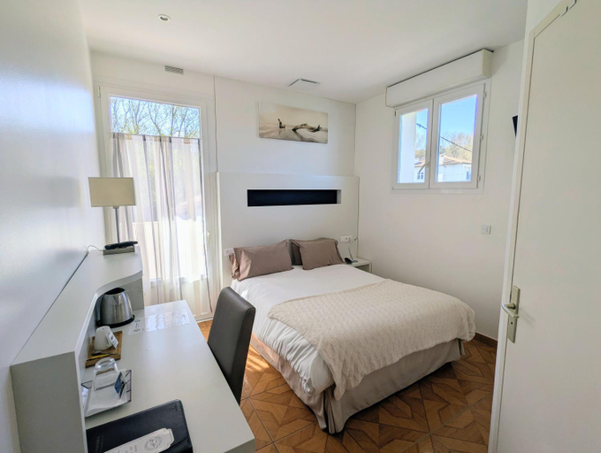 Bedroom 2, Hotel Uhainak, Pyrénées-Atlantiques
