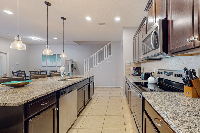 Private kitchen 5, Limited-time Special Discounts Spacious Home w/ Pool and Resort Amenities, Osceola