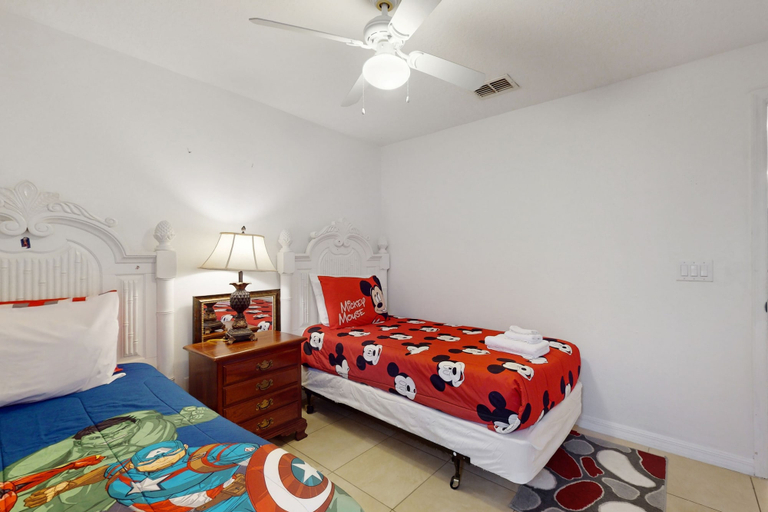 Room 4, Single-level Home With Private Pool, Game Room, and W/D - Near Golf/disney, Polk