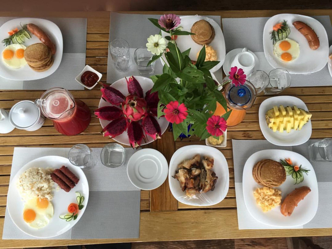 Food & Drinks 5, The Carmelence View Villa, Tagaytay City