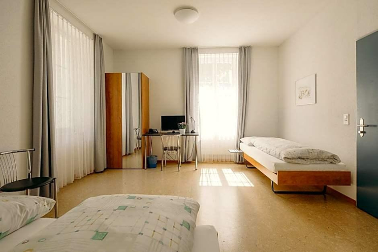 Bedroom 2, Hotel Bienenberg, Liestal