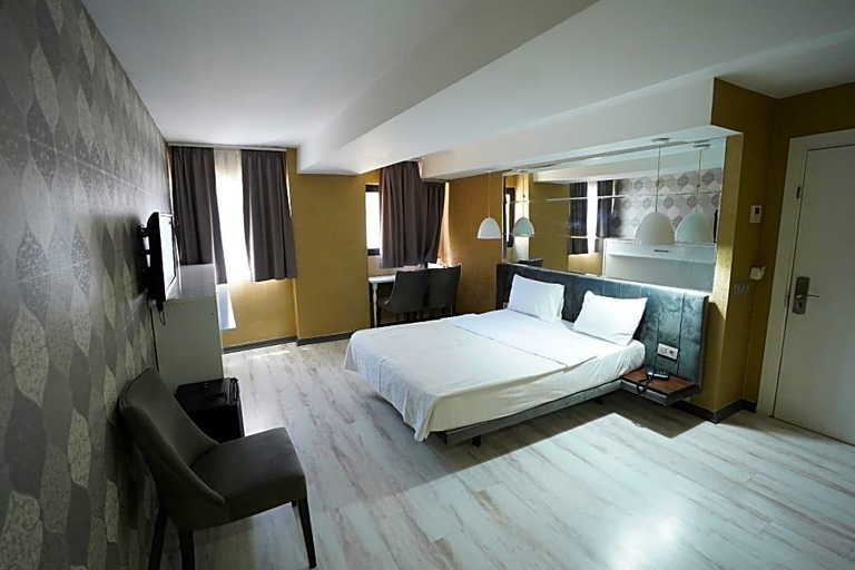 Room 4, Mecidiyekoy Time Hotel, Beşiktaş