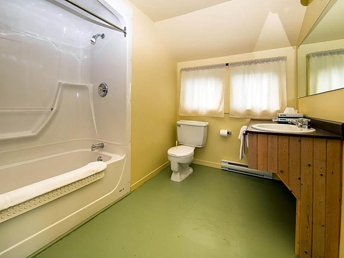 Room 2, Chalet Du Pic A L'Aurore, Le Rocher-Percé