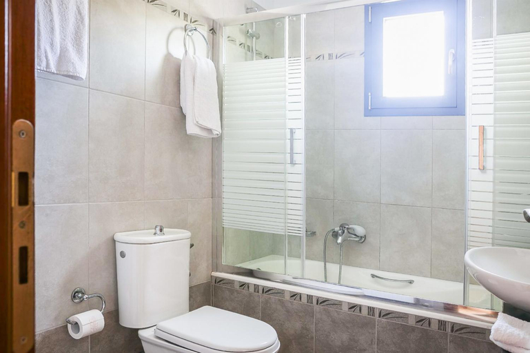 Bathroom 4, Villa Xenia, Ionian Islands