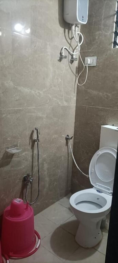 Bathroom 2, Maharaja guest house nashikkar, Solapur