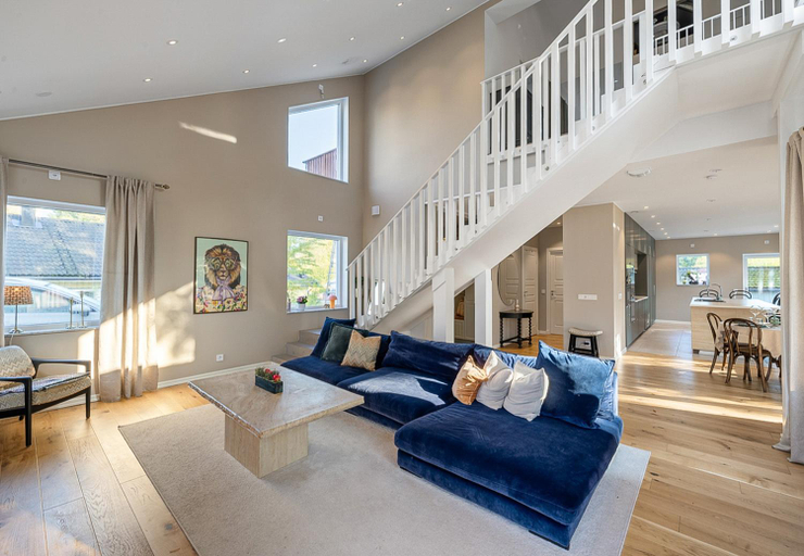 Shared lounge/TV area 4, Modern villa with Jacuzzi, Huddinge