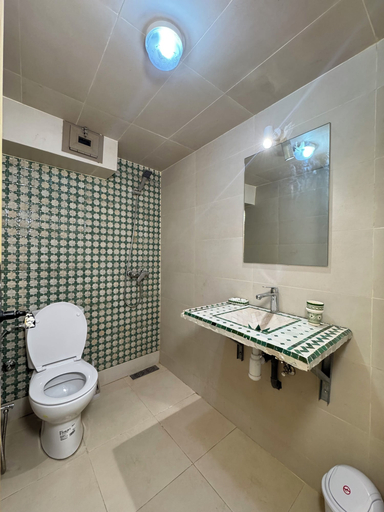 Bathroom 2, Riad AYA, Rabat
