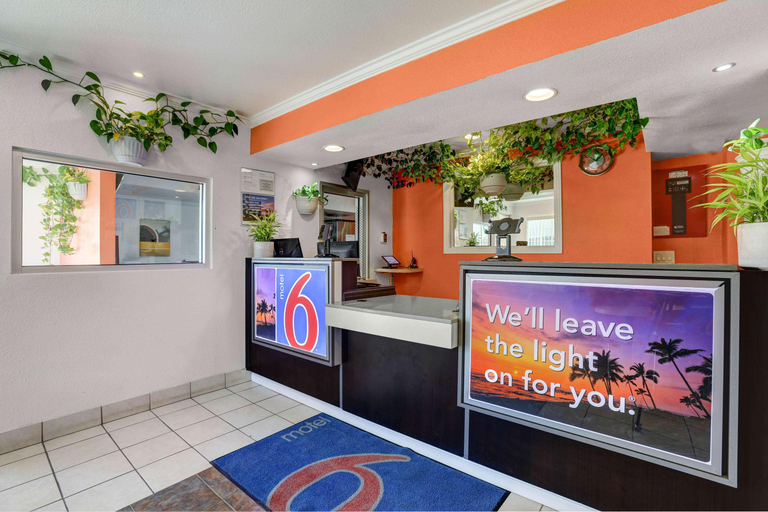 Public Area 5, Motel 6 King City, CA, Monterey