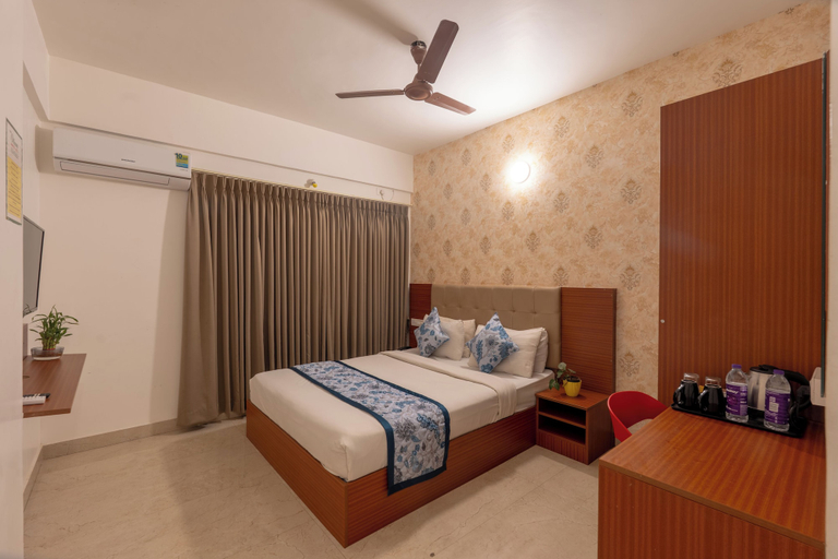 Room 4, Hotel Petals Otium, Bangalore