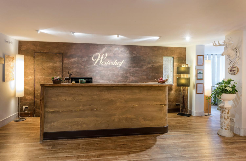 Public Area, Berghaus - Der Westerhof Hotel, Miesbach