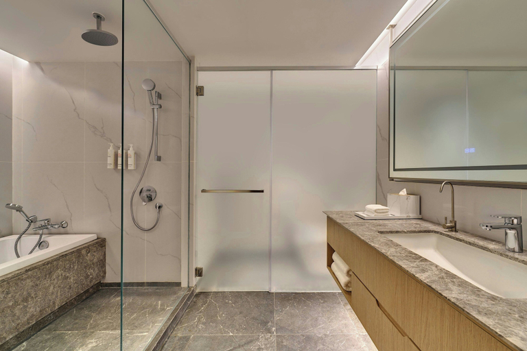 Bathroom 3, Petaling Jaya Marriott Hotel, Petaling Jaya