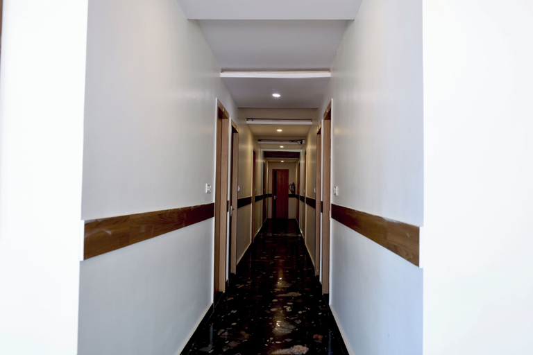 Interior 2, Hotel Tulsa Inn, Chhatarpur