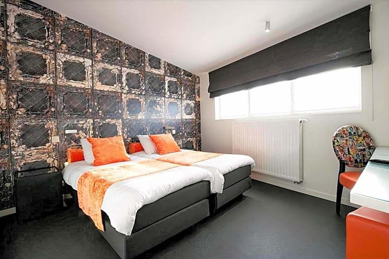 Bedroom 2, L Esprit Sain, Liège