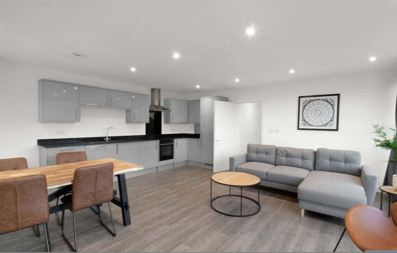 Room 2, Modern Penthouse in Wembley, London