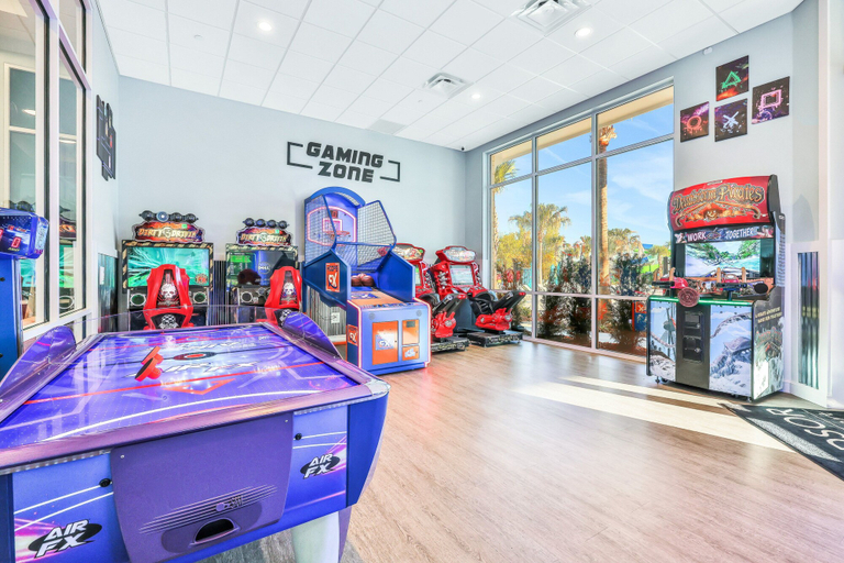Game room 4, Exquisite Home With Pool, Lanai, Game Room, Central AC, & Washer/dryer, Polk