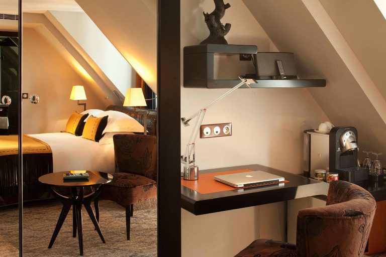 Bedroom 2, Les Jardins de La Villa Paris, Paris