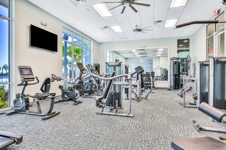 Fitness facility, Exquisite Home With Pool, Lanai, Game Room, Central AC, & Washer/dryer, Polk