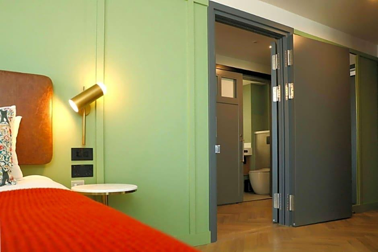 Bedroom 3, La Reserve Aparthotel, Manchester