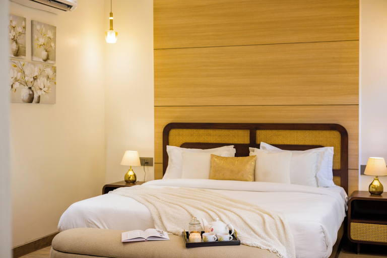 Room 5, ELIVAAS Varsha Greens 4 BHK with Pool, Mewat