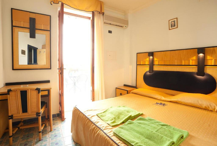Bedroom 3, Il Gattopardo Beauty Farm, Napoli
