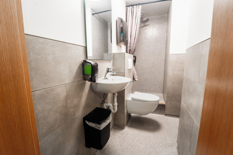 Bathroom 3, Guesthouse Aurora, Reykjavík