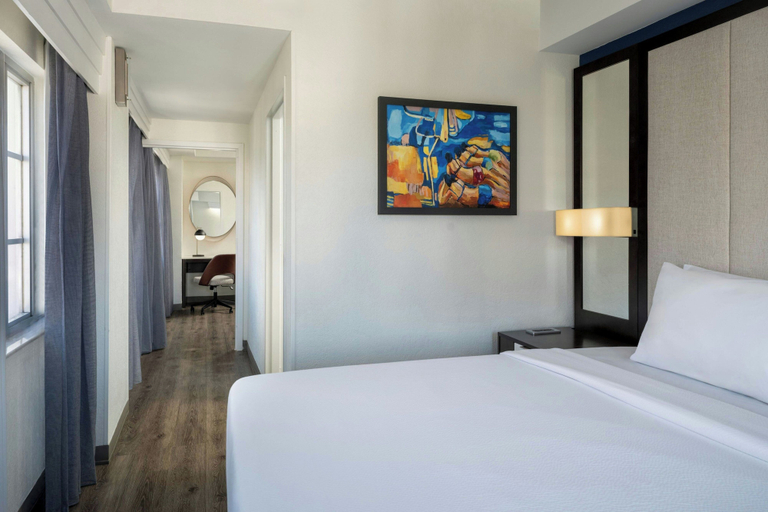 Bedroom 4, Courtyard by Marriott Miami Beach-South Beach, Miami-Dade