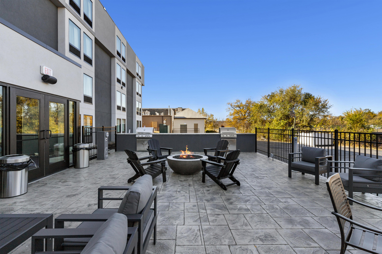 Exterior & Views 2, Spark by Hilton Harrisonburg University Area, Harrisonburg