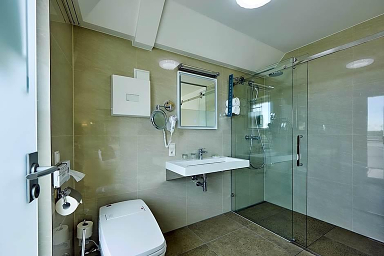Bathroom 5, Bodensee, Bregenz