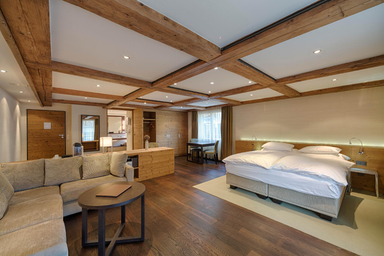 Bedroom 3, Bernerhof Swiss Quality Hotel, Saanen