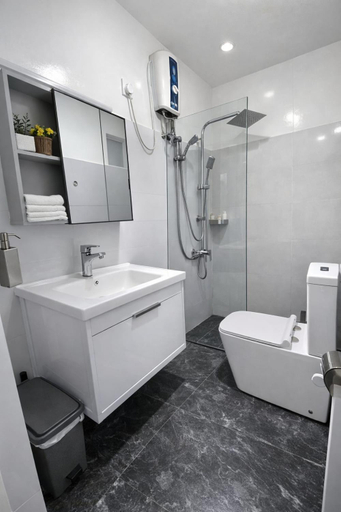 Bathroom, Kandy Royal View Resort, K.F.G. & G. Korale