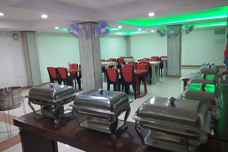 Food & Drinks 4, Hotel Golden Inn, Sevoke Road,( Siliguri), Jalpaiguri