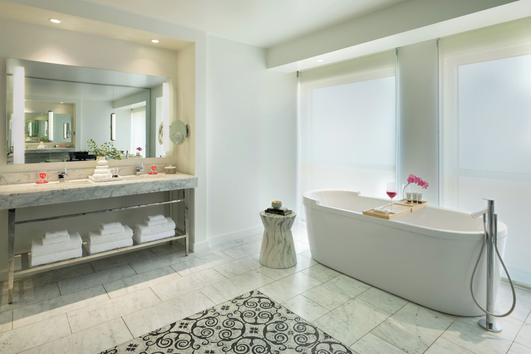 Bathroom 5, The Fontaine, Kansas City