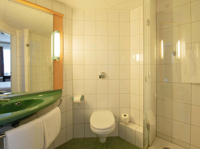 Bathroom 5, Hotel Apartamento Brisa Sol, Albufeira