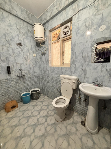 Bathroom 4, Kudrat homestay, Shimla