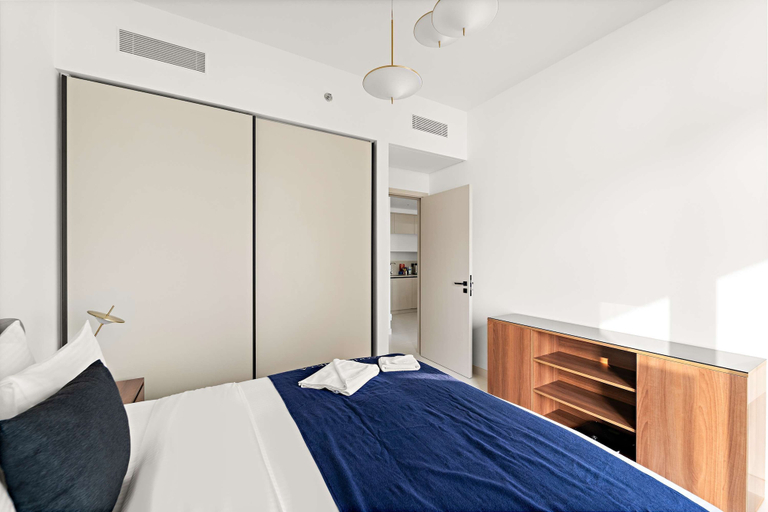 Room 4, Silkhaus 1bdr w Sofa Bed Private Beach Access, Dubai